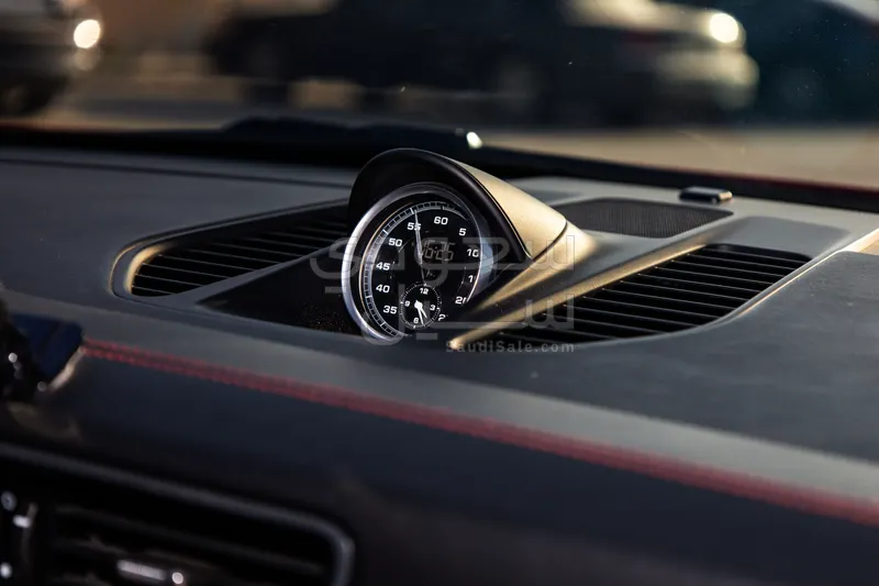 2017 بورش 911 كاريرا جي تي اس