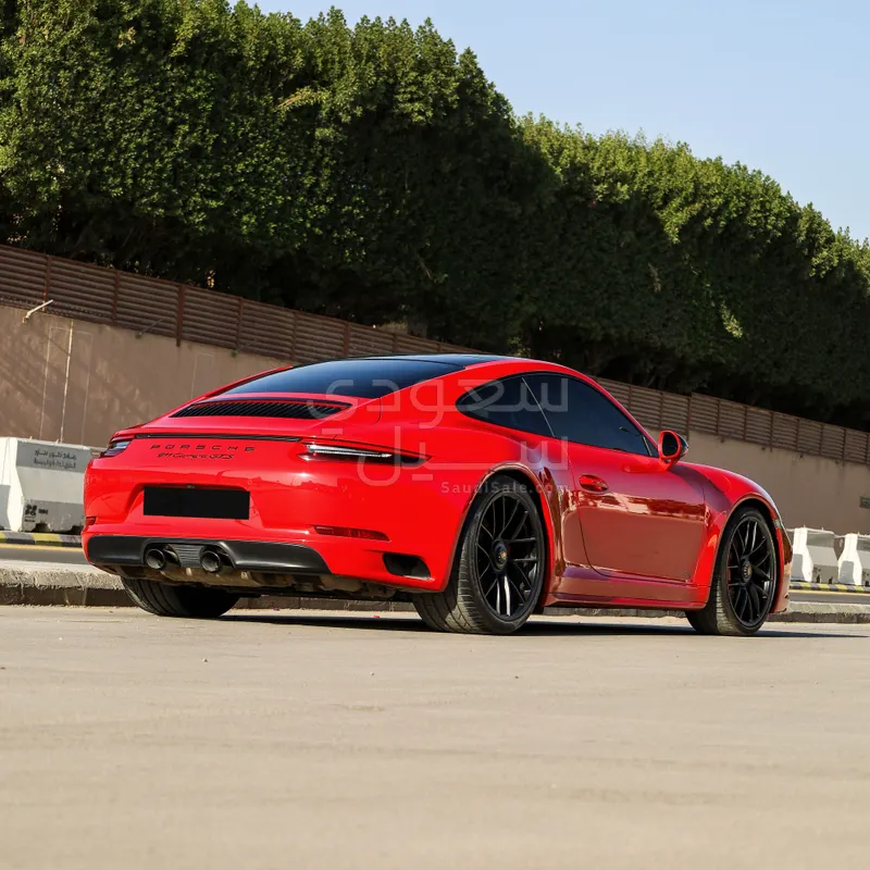 2017 بورش 911 كاريرا جي تي اس