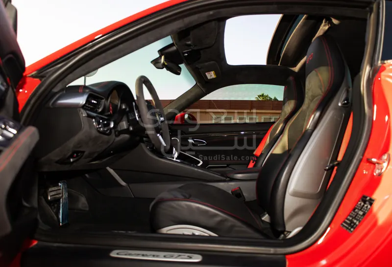 2017 بورش 911 كاريرا جي تي اس