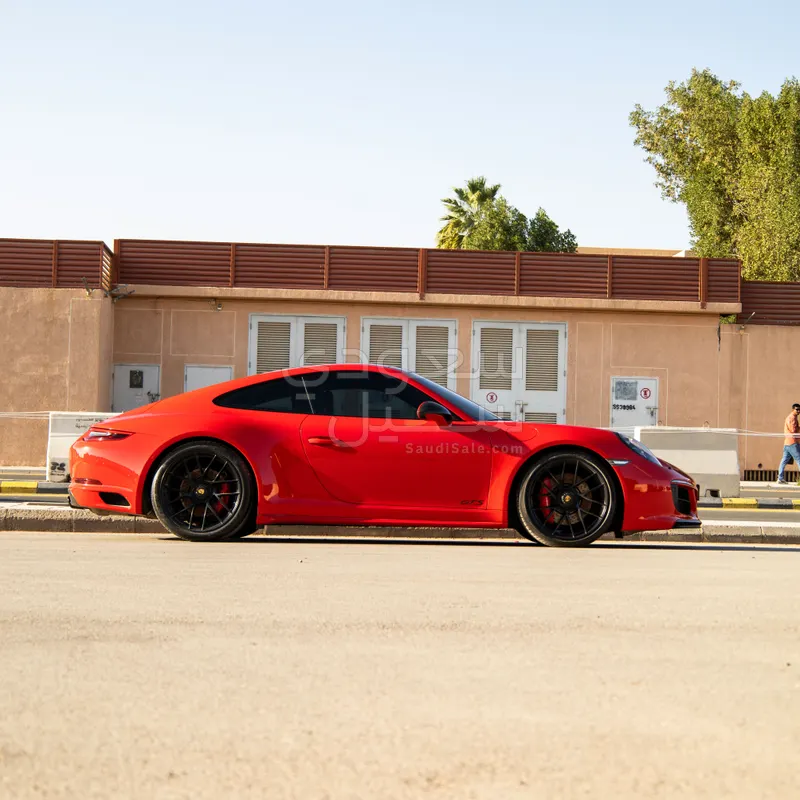 2017 بورش 911 كاريرا جي تي اس