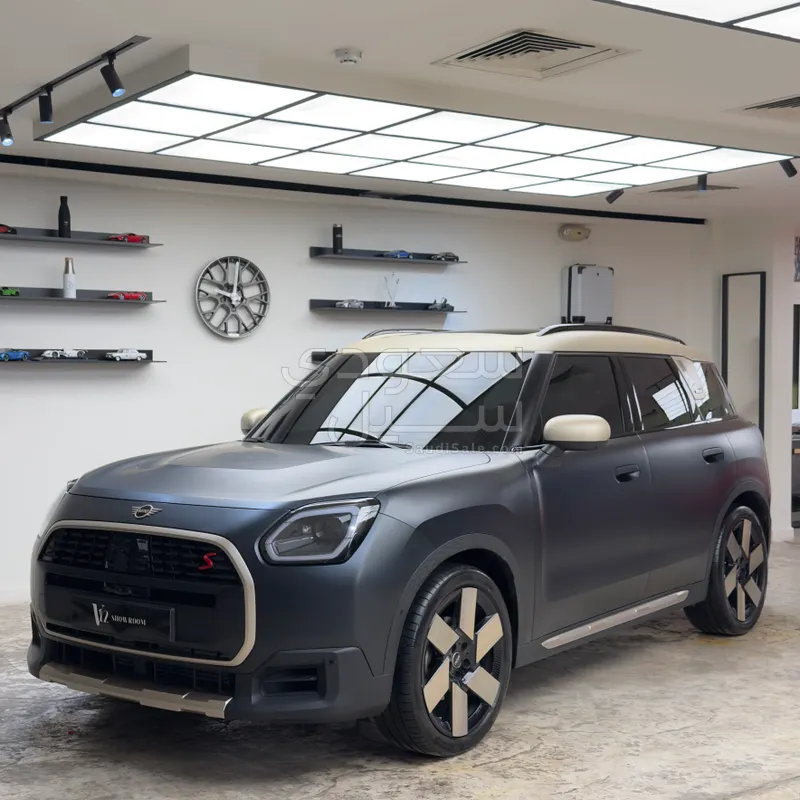 2025 ميني كونتري مان اس