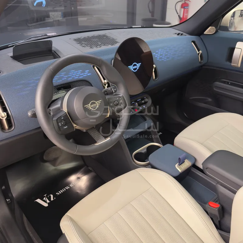 2025 ميني كونتري مان اس