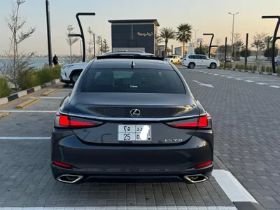 2025 لكزس إي إس 350 دي دي