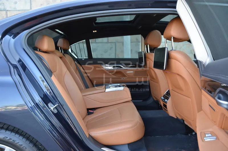 2017 بي ام دبليو الفئة السابعة 730 أي