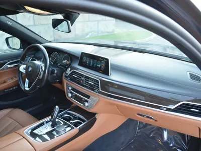 2017 بي ام دبليو الفئة السابعة 730 أي