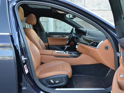 2017 بي ام دبليو الفئة السابعة 730 أي