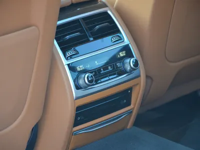 2017 بي ام دبليو الفئة السابعة 730 أي