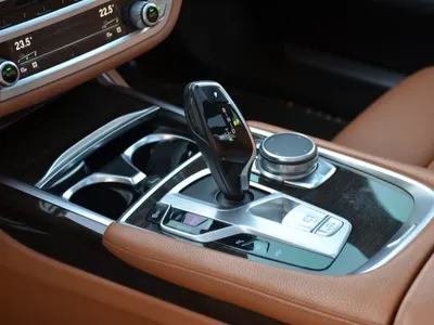 2017 بي ام دبليو الفئة السابعة 730 أي