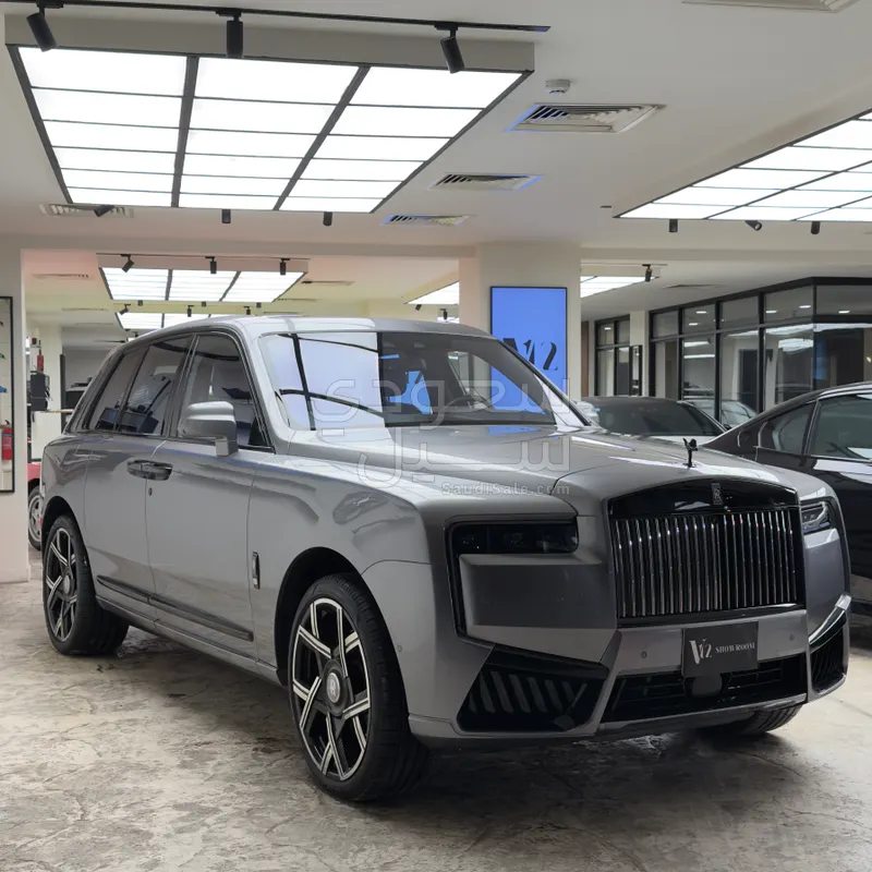 2020 رولز رويس كولينان سلفر بادج