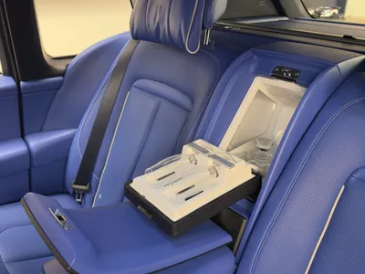 2020 رولز رويس كولينان سلفر بادج