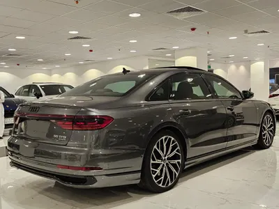 2022 اودي اي 8 ال 55تي اف اس أي