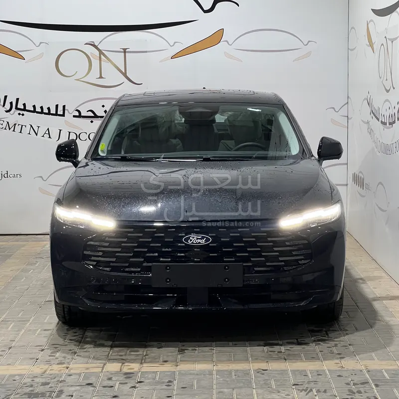 2026 فورد توروس امبيانتي