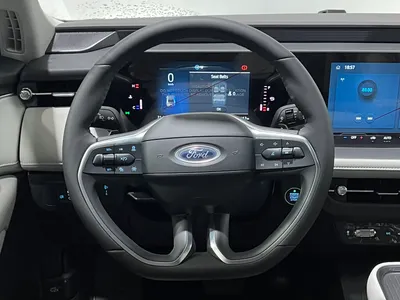 2026 فورد توروس امبيانتي