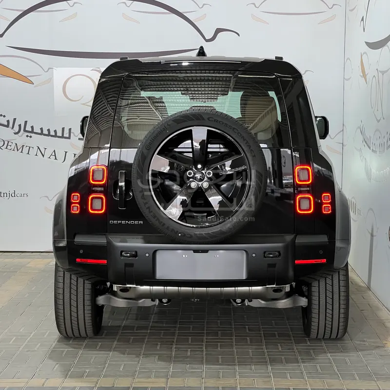 2026 لاند روفر ديفيندر 110
