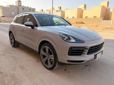 2023 Porsche Cayenne Platinum edition