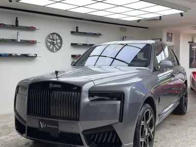 2020 رولز رويس كولينان سلفر بادج