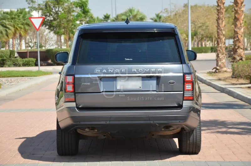 2017 لاند روفر رينج روفر فوج اتش اس اي