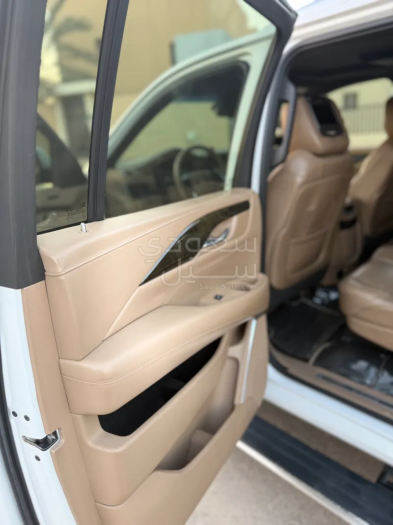 2019 كاديلاك اسكاليد بريميوم