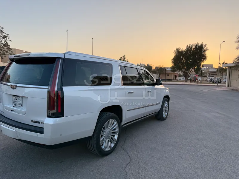 2019 كاديلاك اسكاليد بريميوم