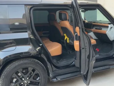 2024 لاند روفر ديفيندر اتش اس اي