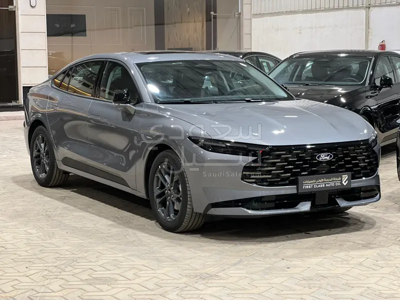 2026 فورد توروس ترند