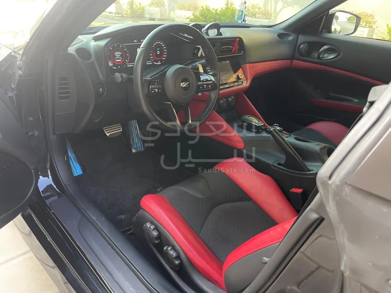 2023 نيسان زد 400