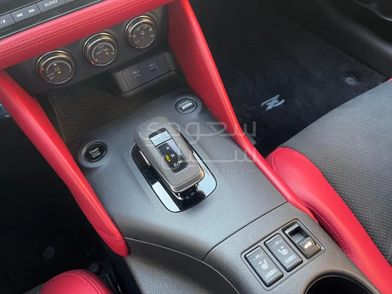 2023 نيسان زد 400