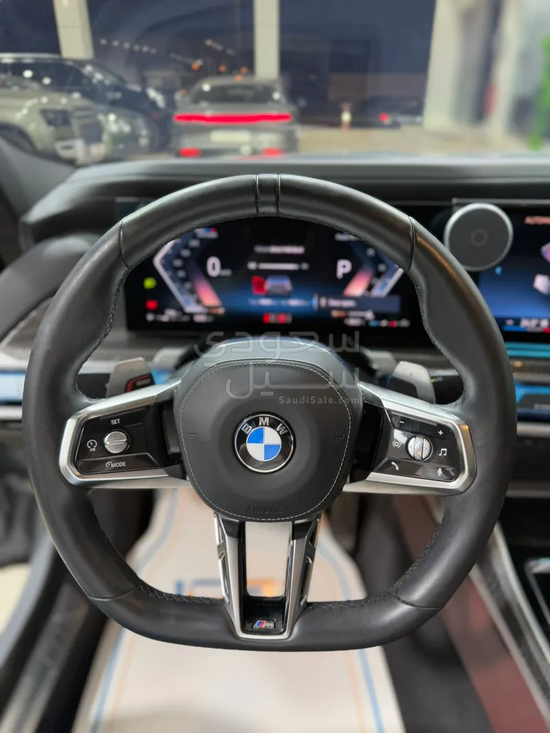 2024 بي ام دبليو الفئة السابعة 735أي