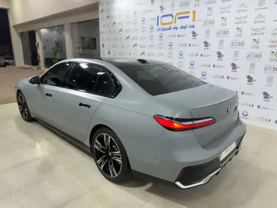 2024 بي ام دبليو الفئة السابعة 735أي