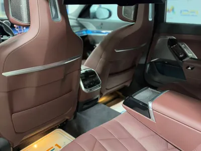 2024 بي ام دبليو الفئة السابعة 735أي