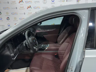 2024 بي ام دبليو الفئة السابعة 735أي