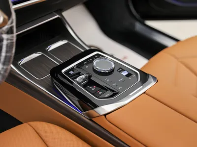 2026 بي ام دبليو الفئة السابعة 735أي