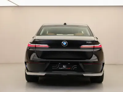 2026 بي ام دبليو الفئة السابعة 735أي