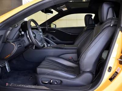 2017 لكزس إل سي 500