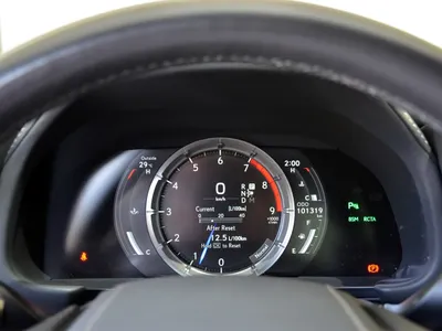 2017 لكزس إل سي 500