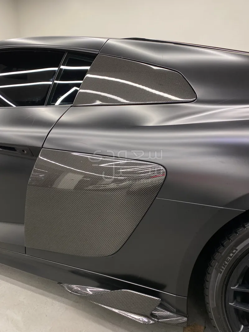 2017 اودي ار 8 في 10 بلس