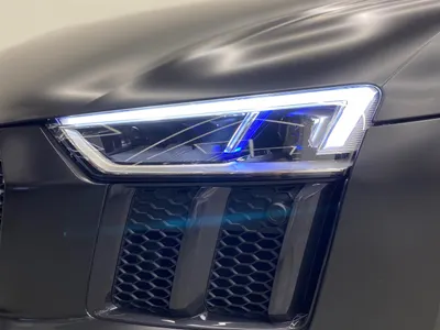 2017 اودي ار 8 في 10 بلس