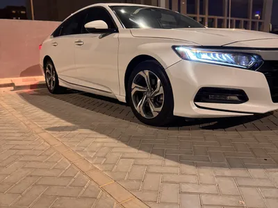 2018 هوندا اكورد اي اكس ال