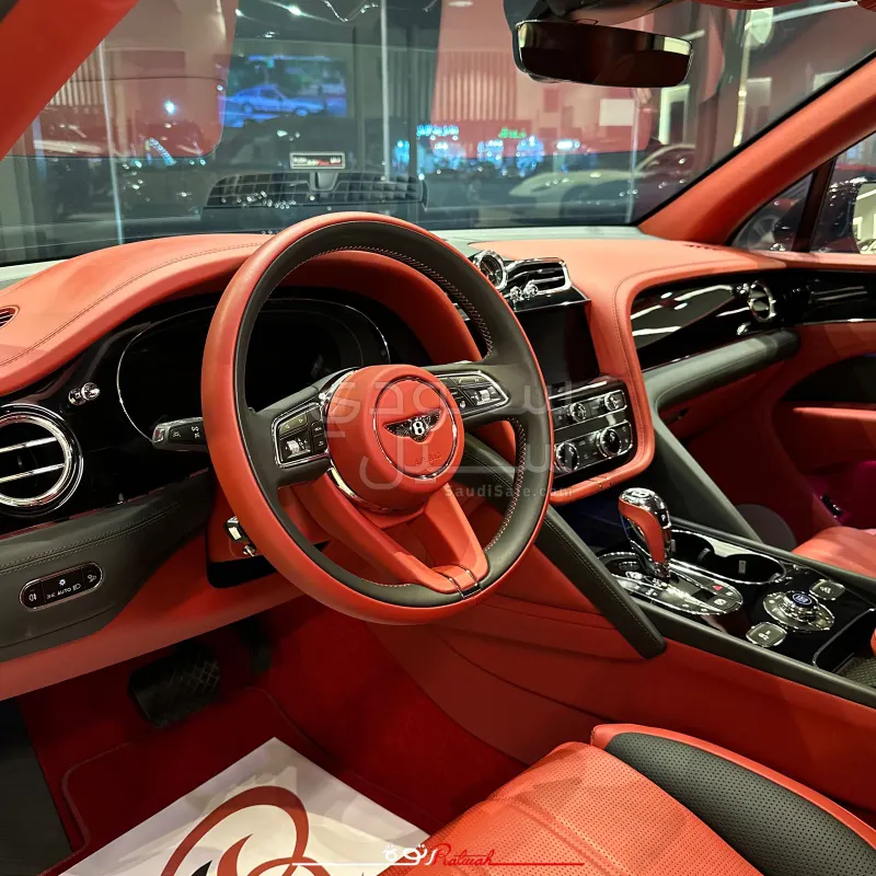 2024 بنتلي بنتايجا
