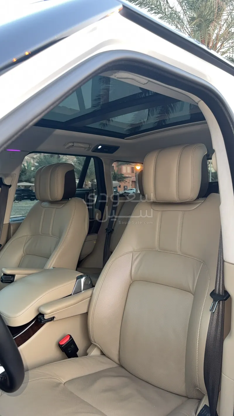 2020 لاند روفر رينج روفر فوج اس اي