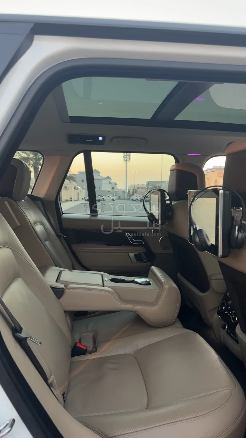 2020 لاند روفر رينج روفر فوج اس اي