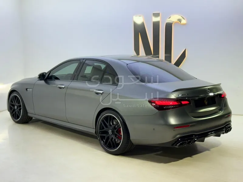 2021 مرسيدس - بنز إي 63إس أي إم جي