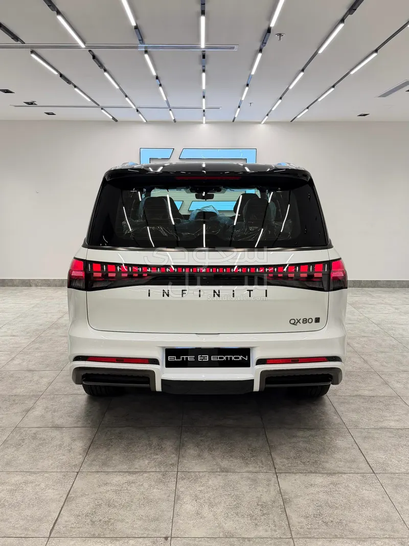 2025 انفينيتي كيو اكس 80
