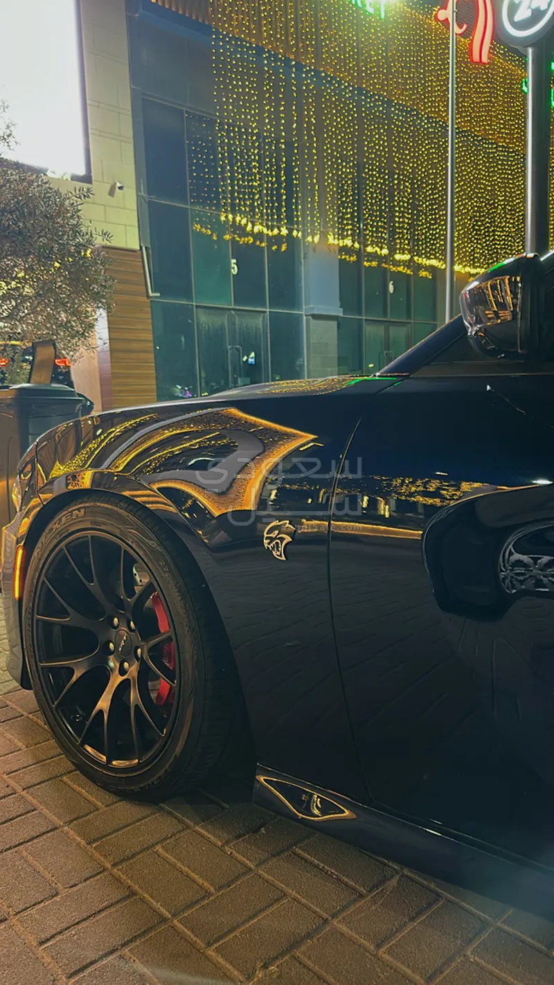 2016 دودج تشارجر اس ار تي هيلكات