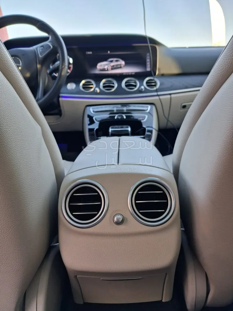 2018 مرسيدس - بنز إي 300