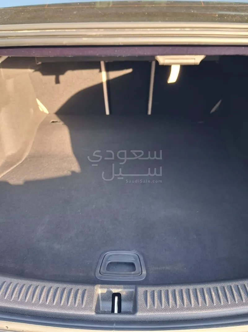 2018 مرسيدس - بنز إي 300