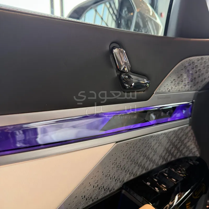 2023 بي ام دبليو الفئة السابعة 760أي