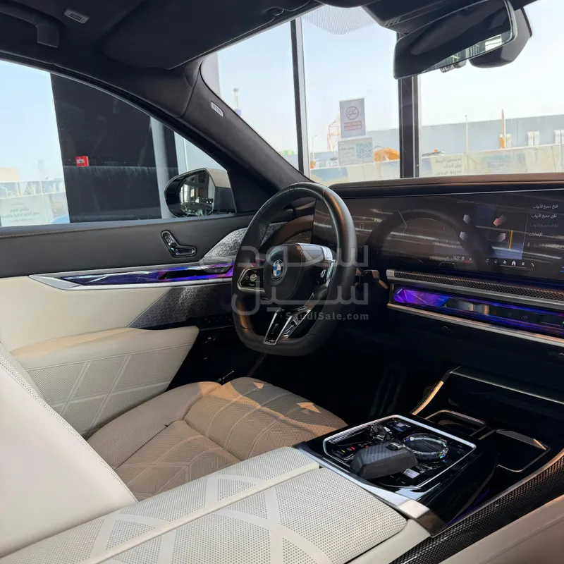 2023 بي ام دبليو الفئة السابعة 760أي