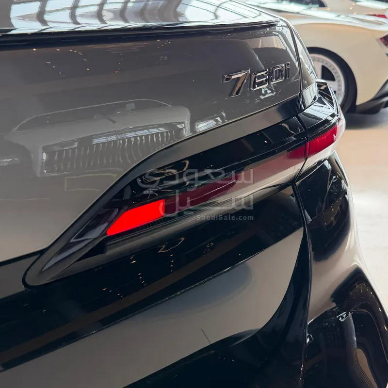 2023 بي ام دبليو الفئة السابعة 760أي