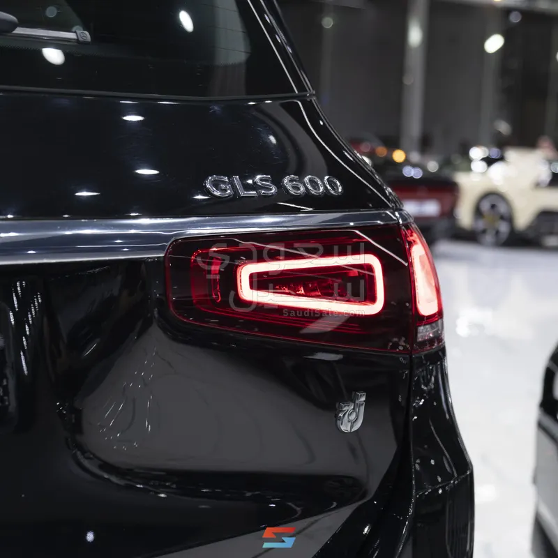 2021 مرسيدس - بنز جي إل إس 600 مايباخ